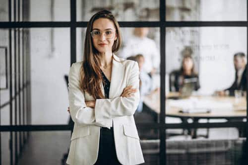 trabajadora de la empresa